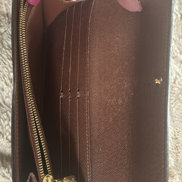 Wallet - Picture 7 of 11